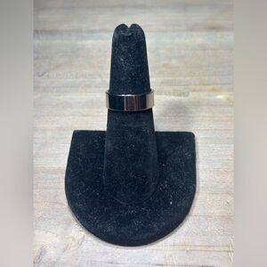 New! Wide Band Silver Tone Ring Size 6.5 Costume Jewelry Hypoallergenic